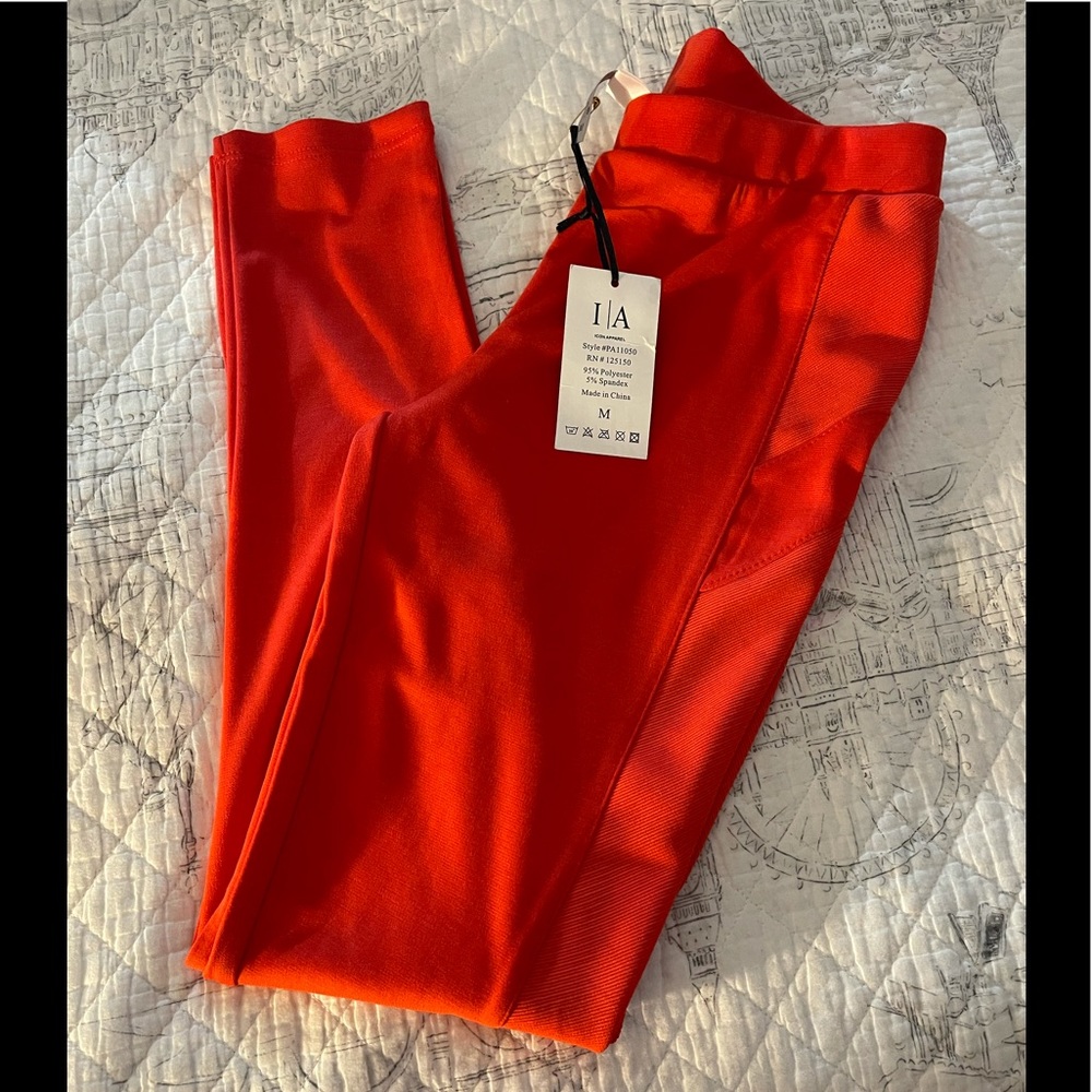 Icon/Apparel Leggings